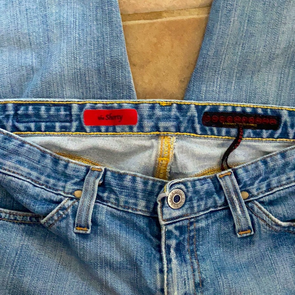 vintage AG “The Short” Cropped Cuff Jeans - Picture 3 of 4